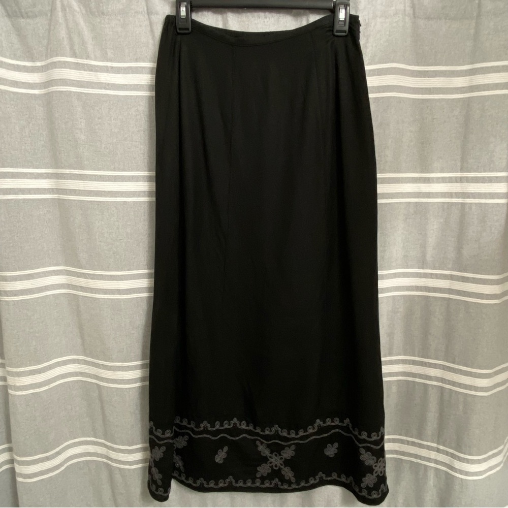 J. JILL / Black Linen Blend Embroidered Maxi Skirt Size 6